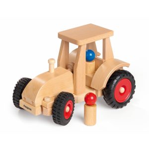 Schlepper aus Holz von fagus mit zwei Holzfiguren
