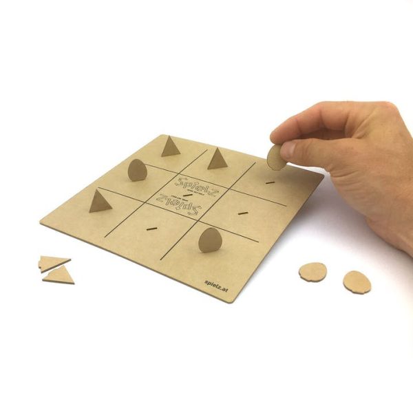 Tic Tac Toe Brettspiel aus Holz